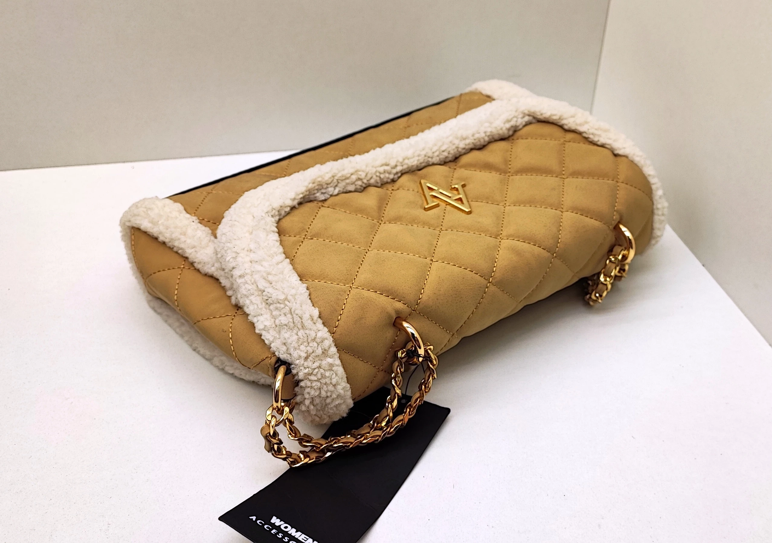 torebka-pikowana-aa-01063543063-bezowa-stan-powystawowy