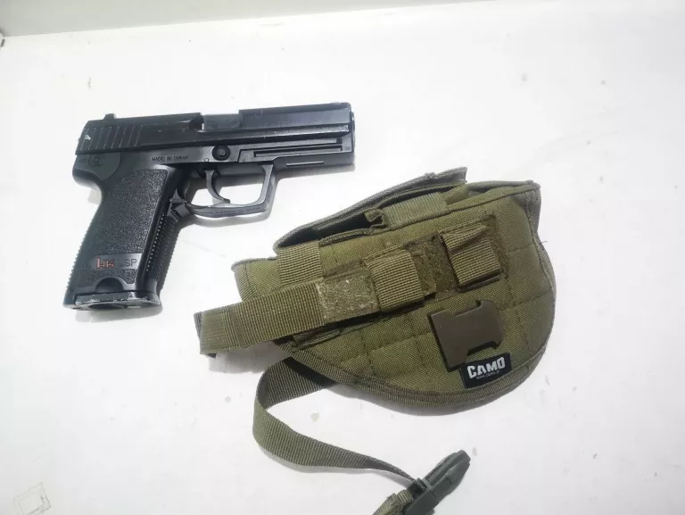 WIATRÓWKA UMAREX H&K USP 4,5MM BB + KABURA