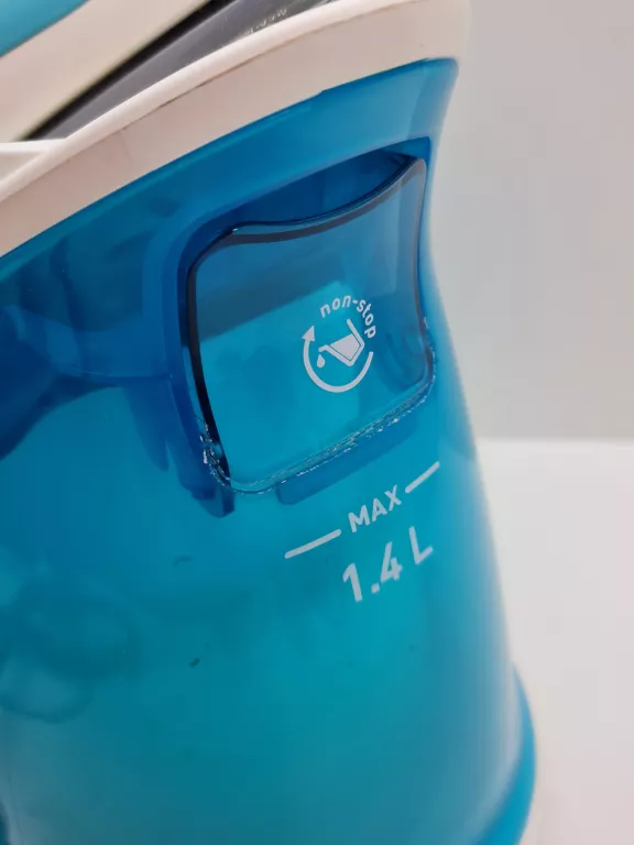 ŻELAZKO TEFAL ZE STACJĄ PAROWĄ