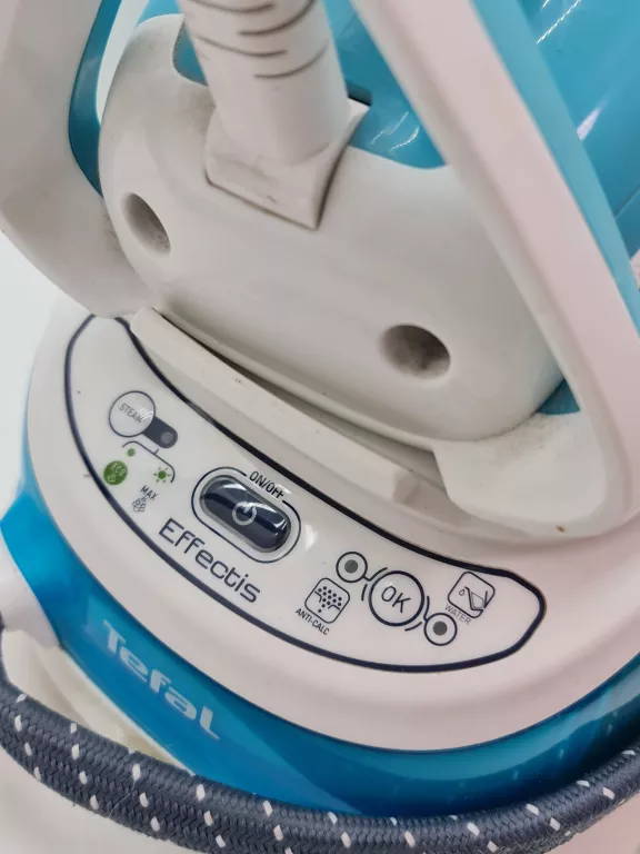 ŻELAZKO TEFAL ZE STACJĄ PAROWĄ