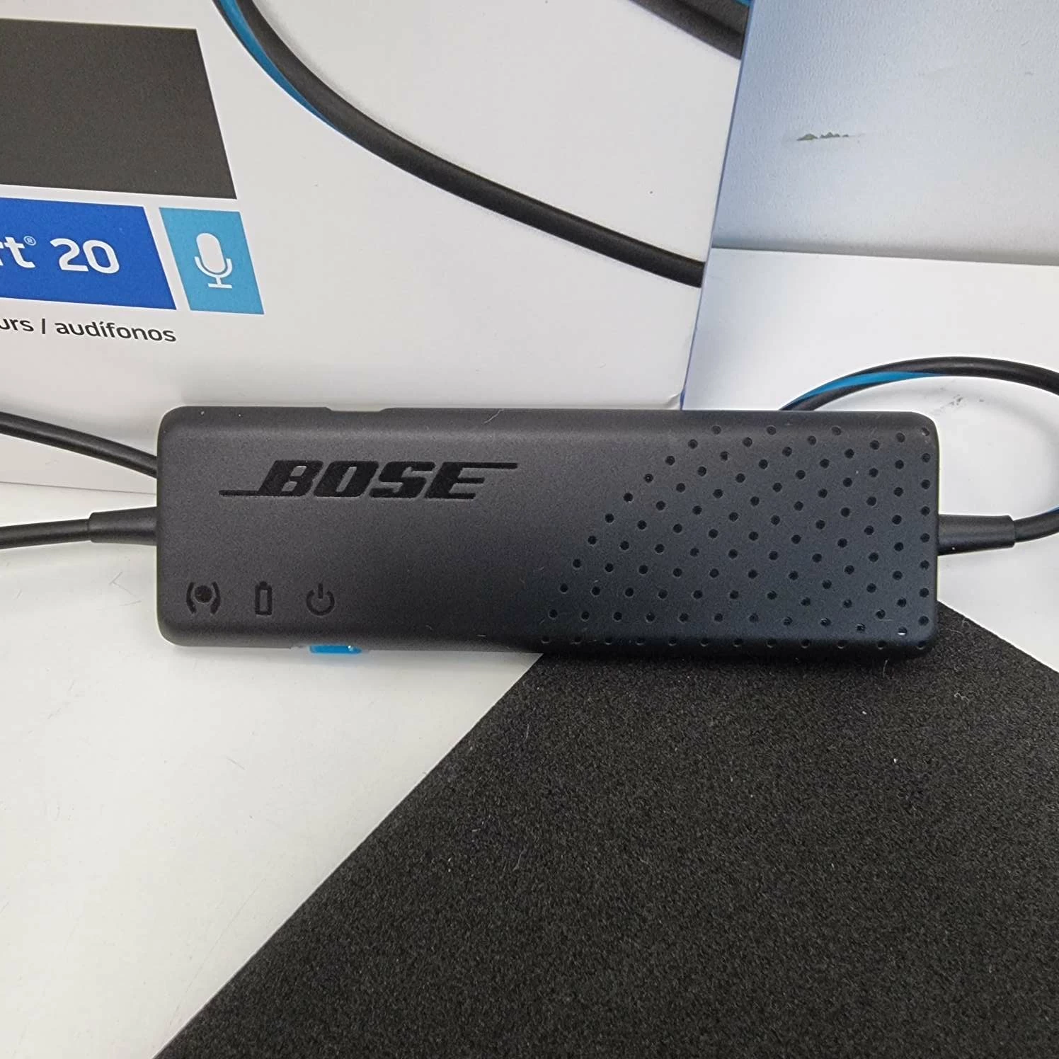 sluchawki-bose-qc20-marka-bose