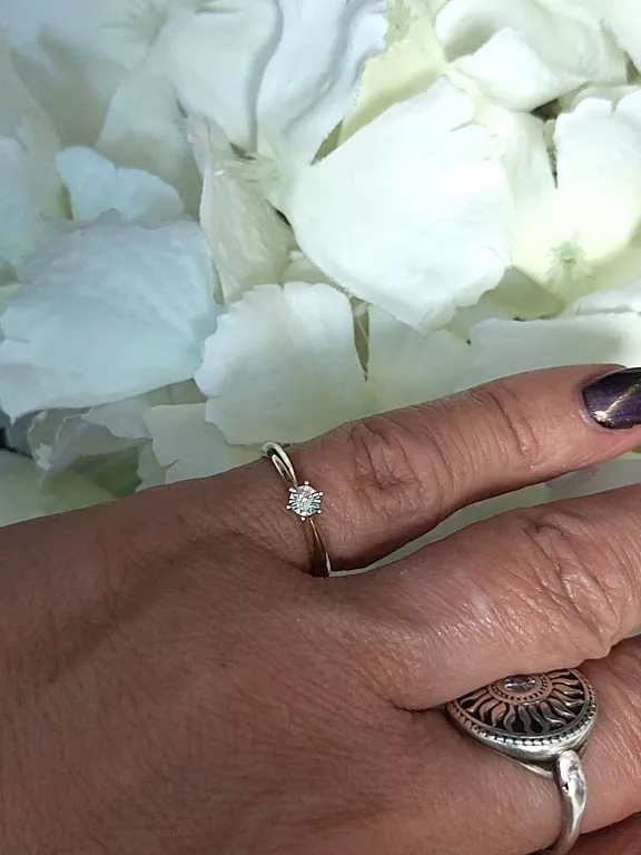 zloty-pierscionek-brylant-127g375-003-ct-kolor-dominujacy-205826-225106