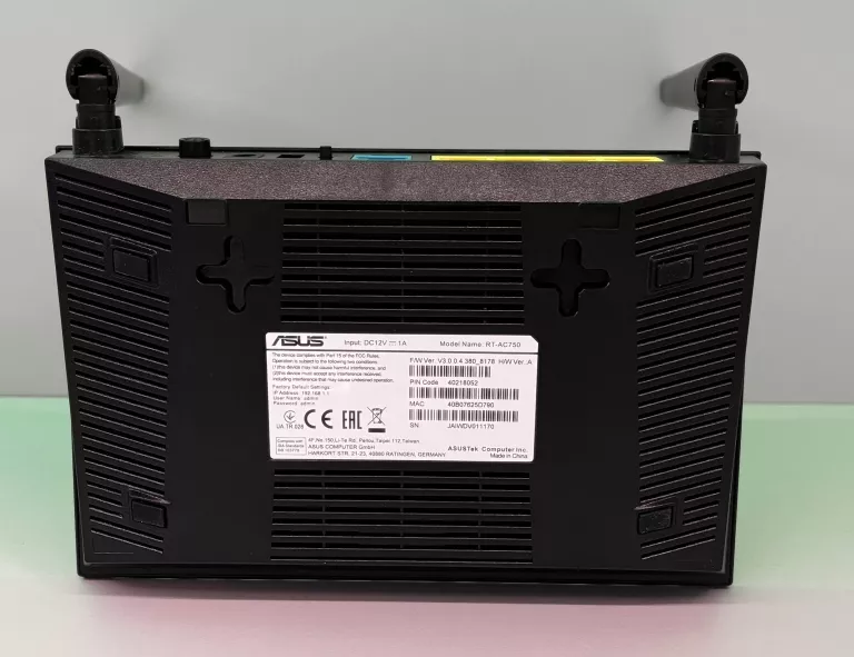 ROUTER ASUS RT-AC750 KOMPLET