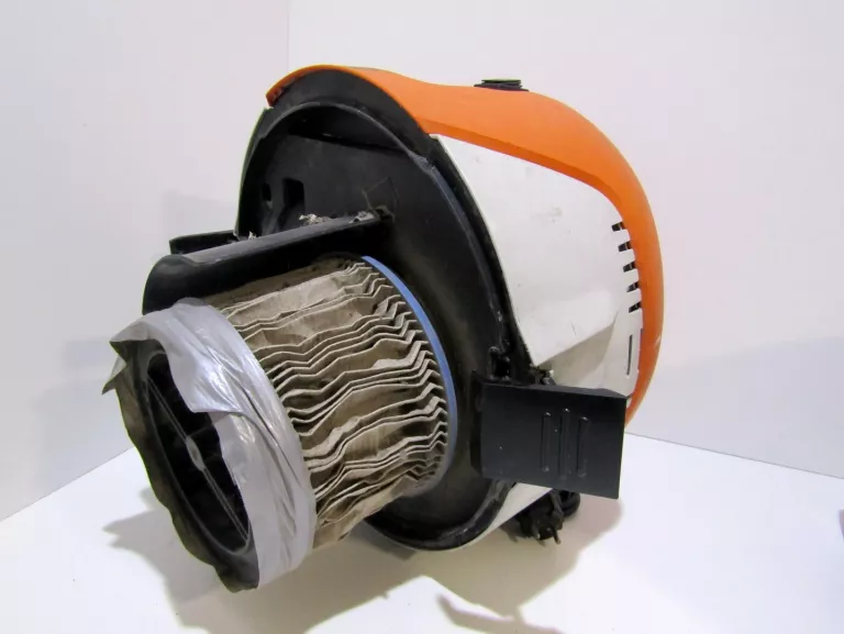 ODKURZACZ STIHL SE 62
