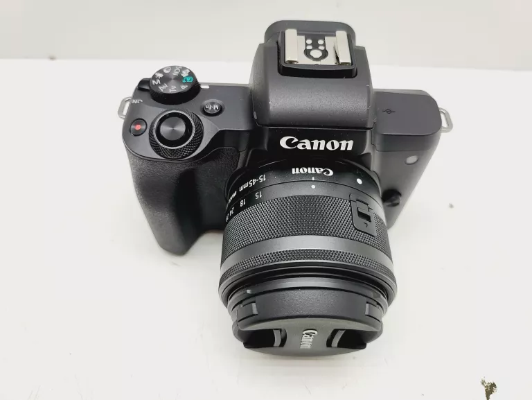 APARAT CANON EOS M50 * TORBA