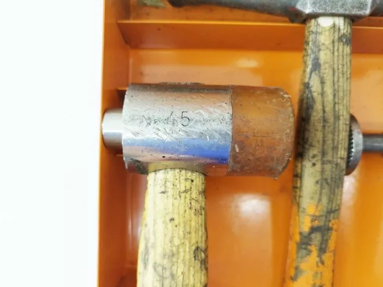 zestaw-narzedzi-blacharskich-beta-1-maja-47-sj-lublin