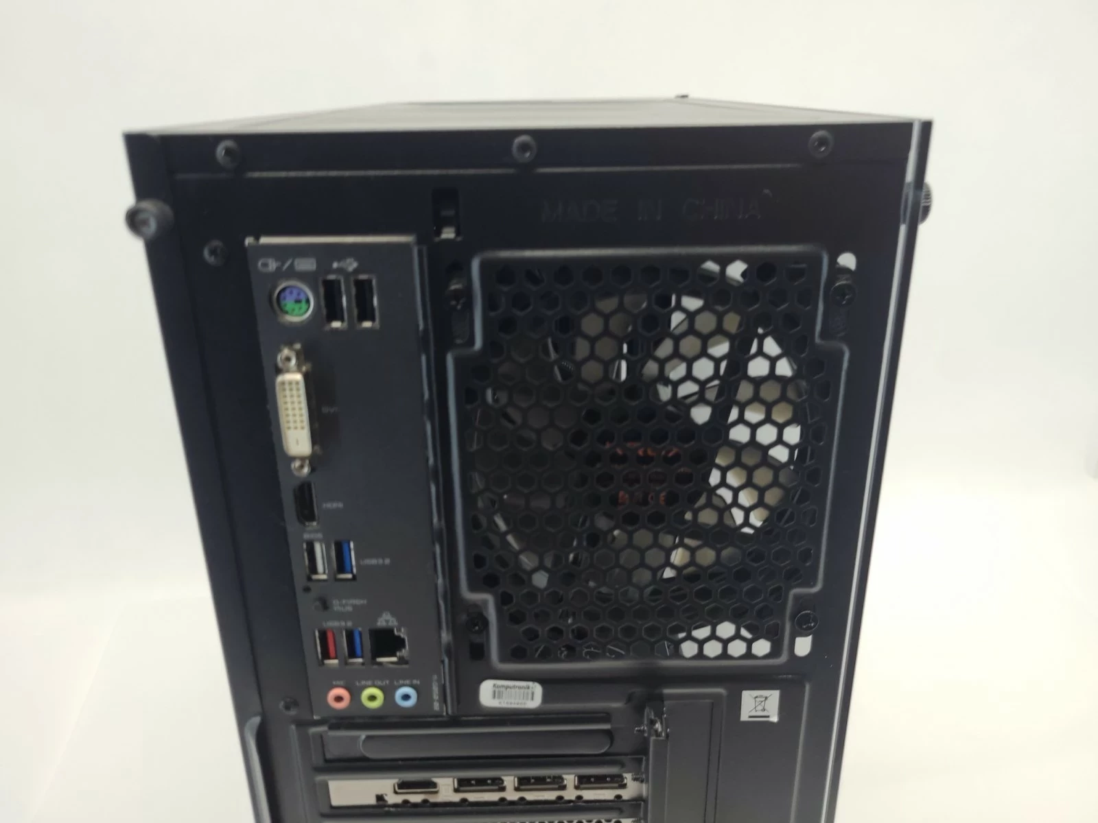 komputer-gamingowy-amd-ryzen-7-5800-msi-rtx-3060-system-operacyjny-windows-11-pro