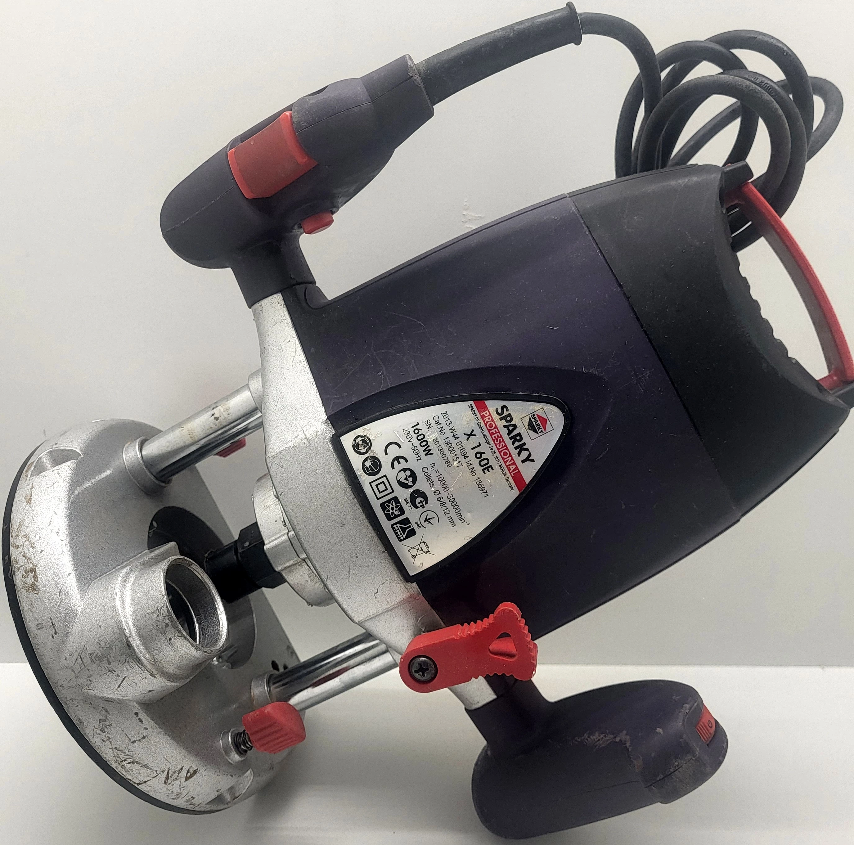 frezarka-gornowrzecionowa-sparky-x-160e-1600-w-stan-uzywany