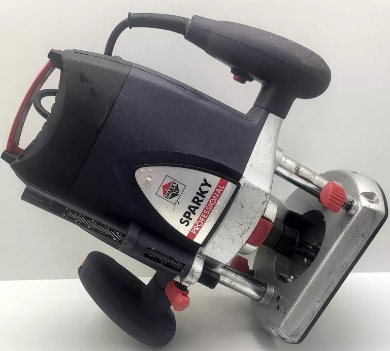 frezarka-gornowrzecionowa-sparky-x-160e-1600-w-meczennikow-8-radzionkow