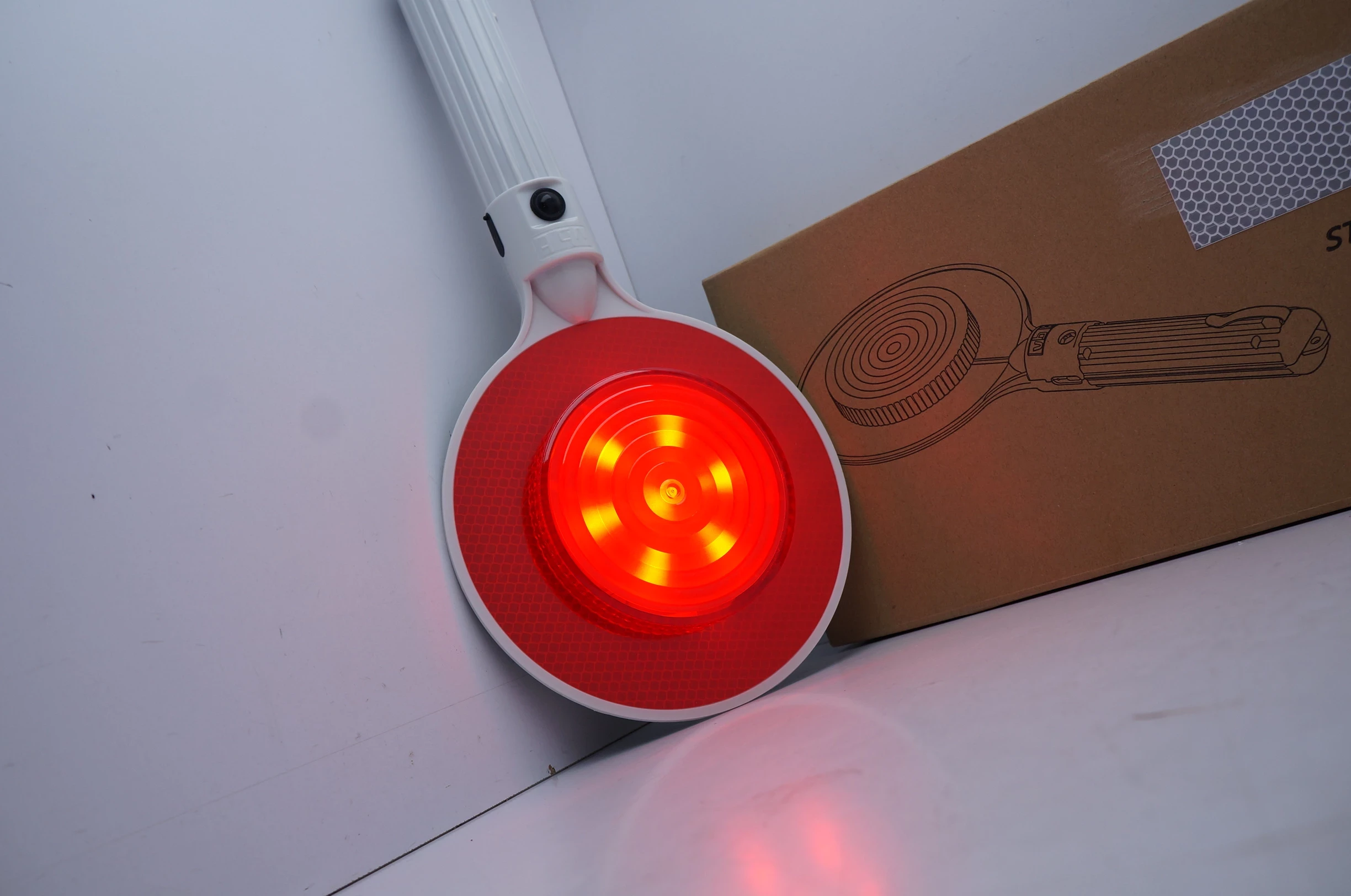 lizak-swietlny-tarcza-do-kierowania-ruchem-led-product-id