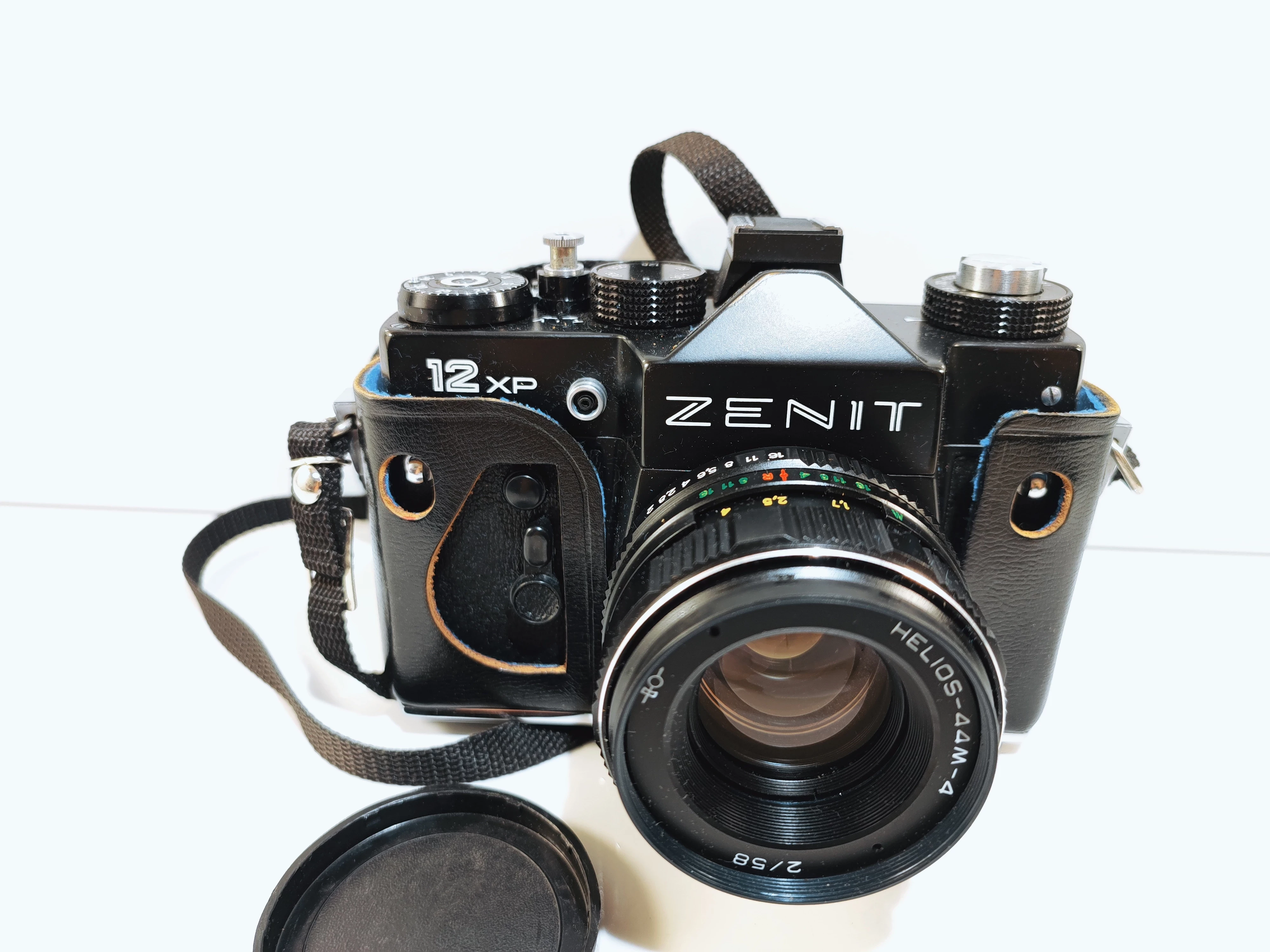 aparat-fotograficzny-zenit-12xp-stan-uzywany