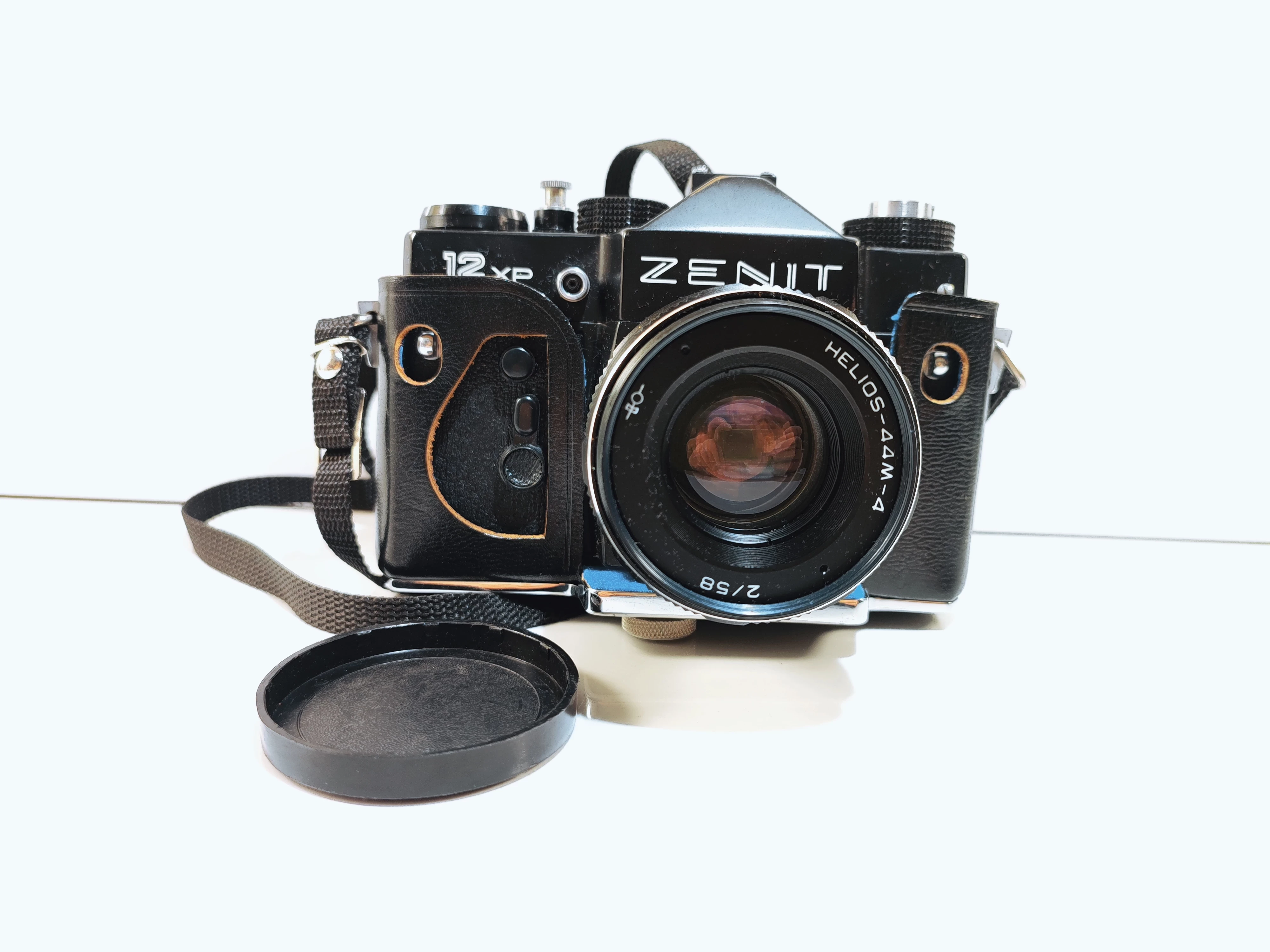 aparat-fotograficzny-zenit-12xp-pasieka-36-a-poznan-ska-x