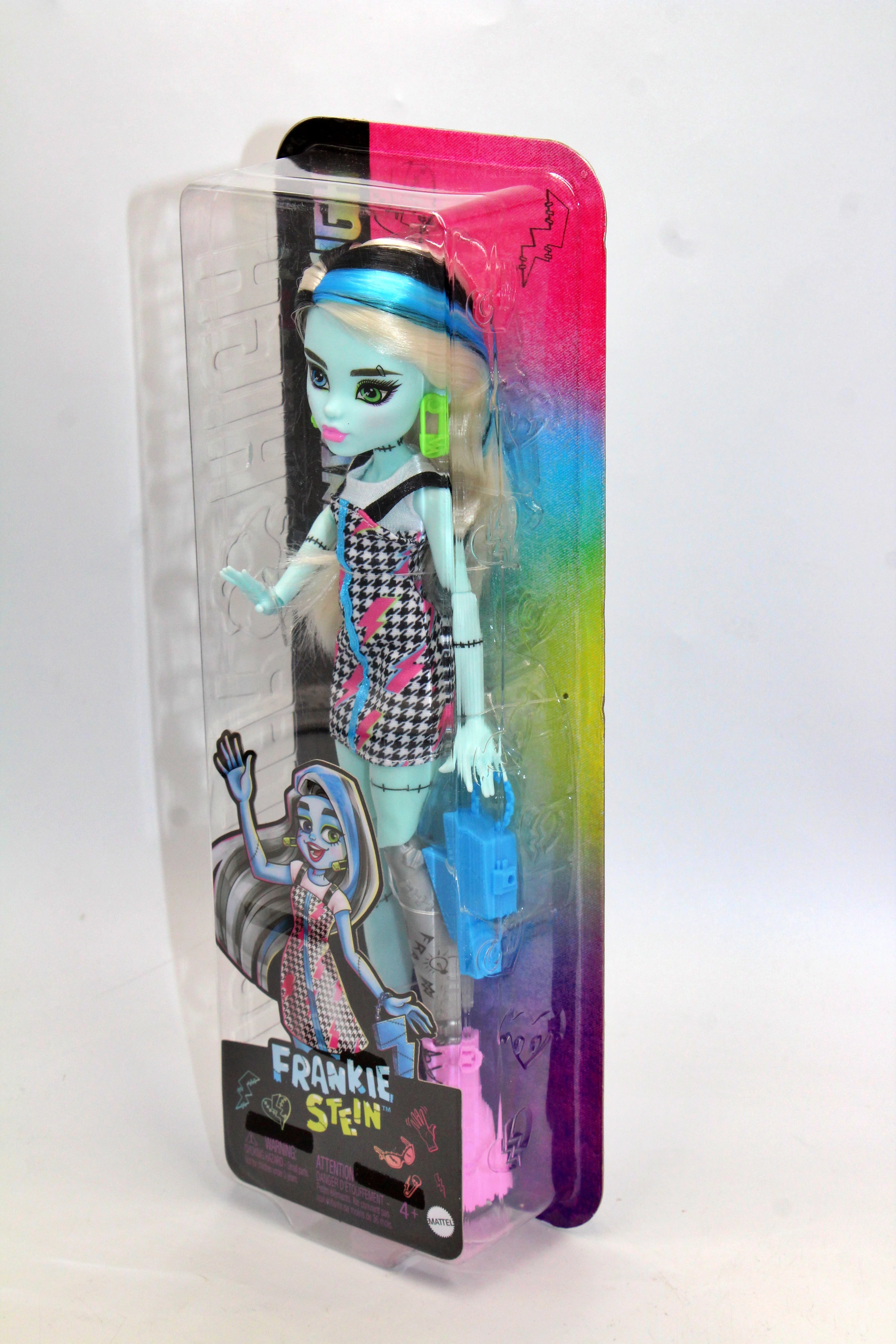 Boneca Monster High 2022 - Frankie Stein Vontageous 29cm - Mattel