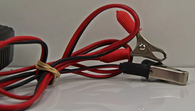 ŁADOWARKA DO AKUMLATORÓW HITEC 3 IN 1 MULTI PEAK BATTERY CHARGER