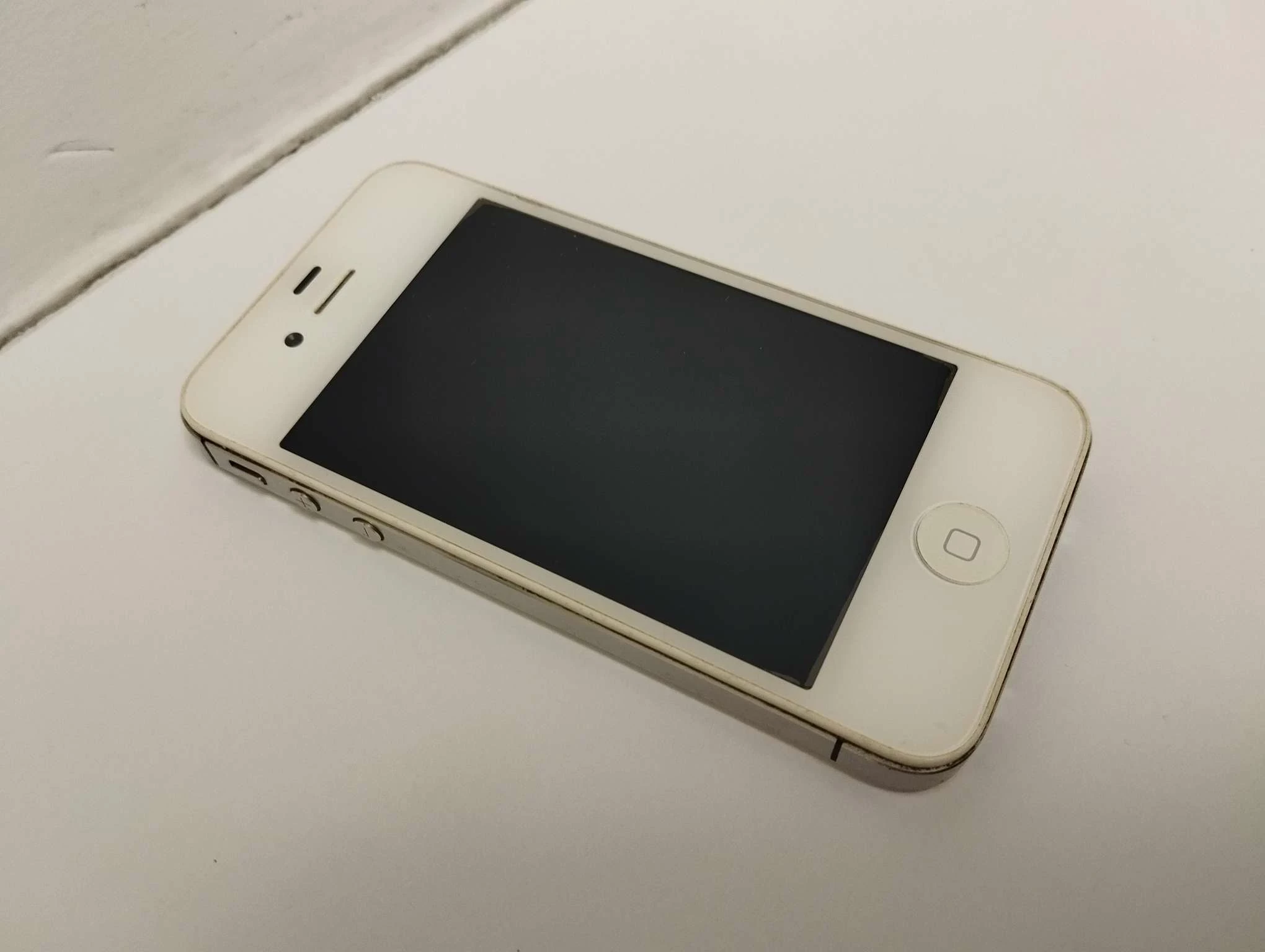 iphone-4s-kolor-bialy