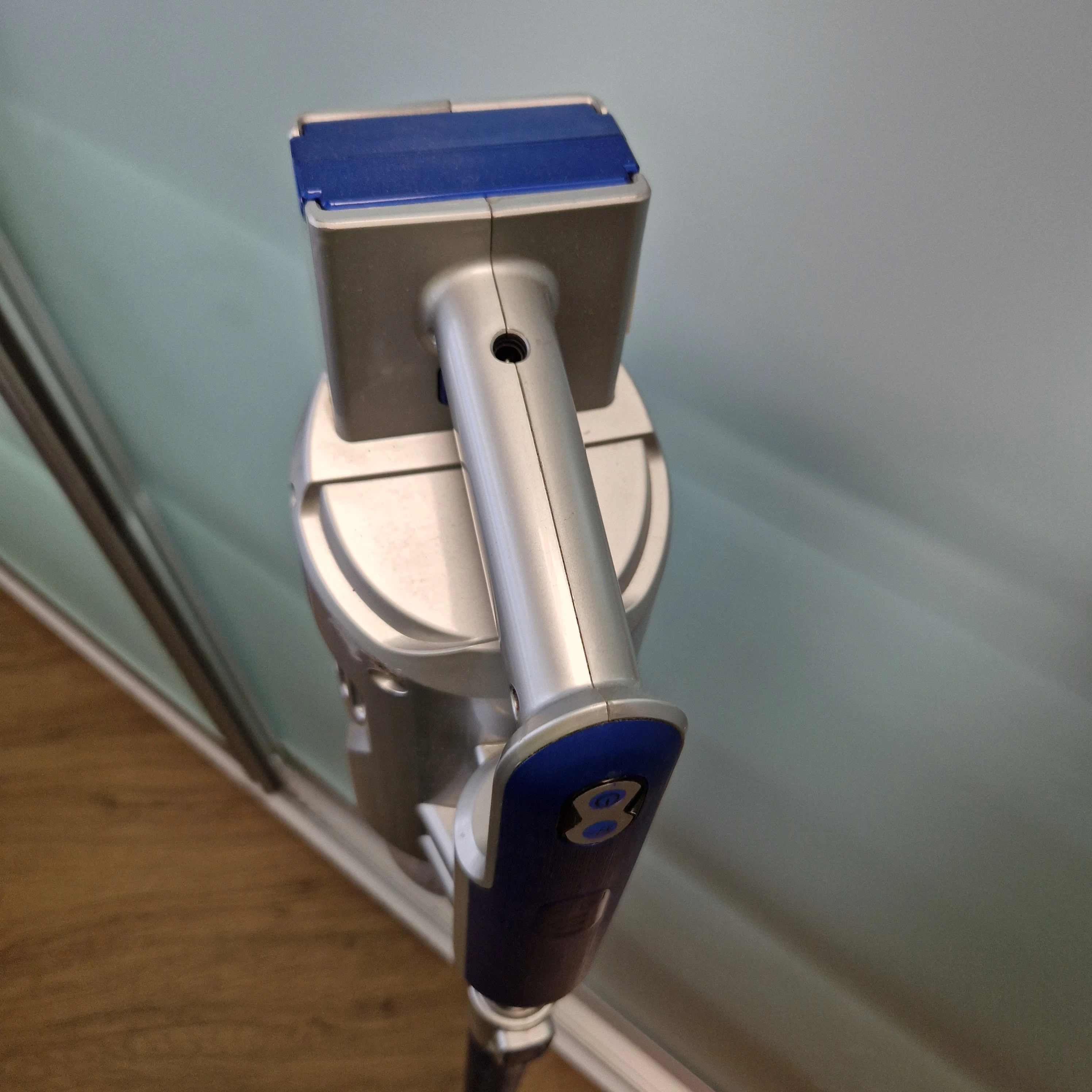 odkurzacz-pionowy-blaupunkt-vch601-brak-zasilacza-kod-producenta-vch601