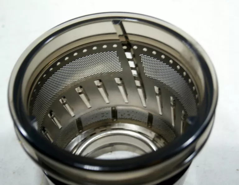 WYCISKARKA WOLNOOBROTOWA STELLA WW-150