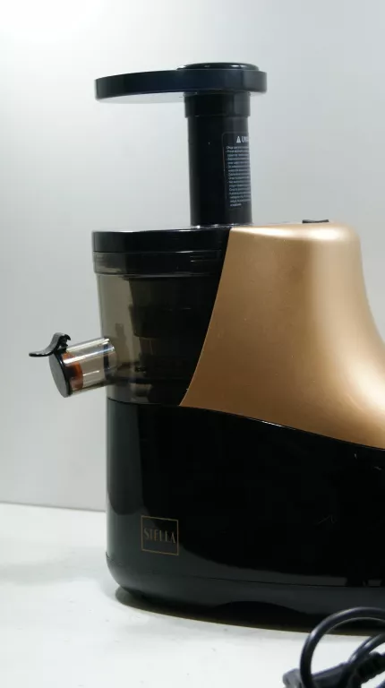 WYCISKARKA WOLNOOBROTOWA STELLA WW-150