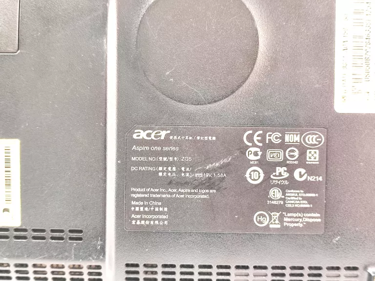 LAPTOP ACER ASPIRE ONE ZG5 #OPIS