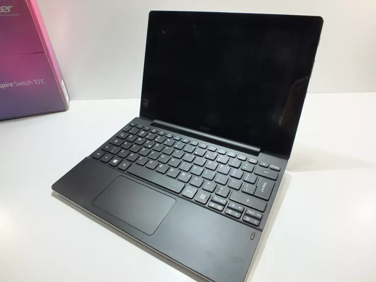 LAPTOP ACER ONE 10 S1002-136J OPIS