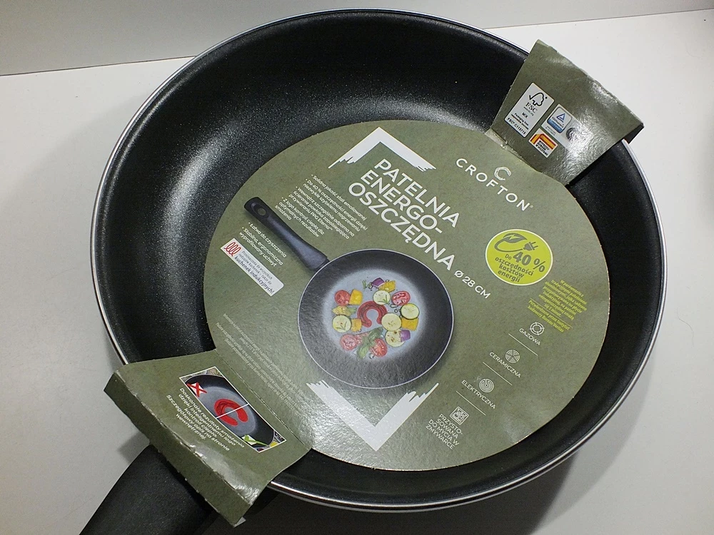 patelnia-crofton-28cm-czarna-stan-powystawowy