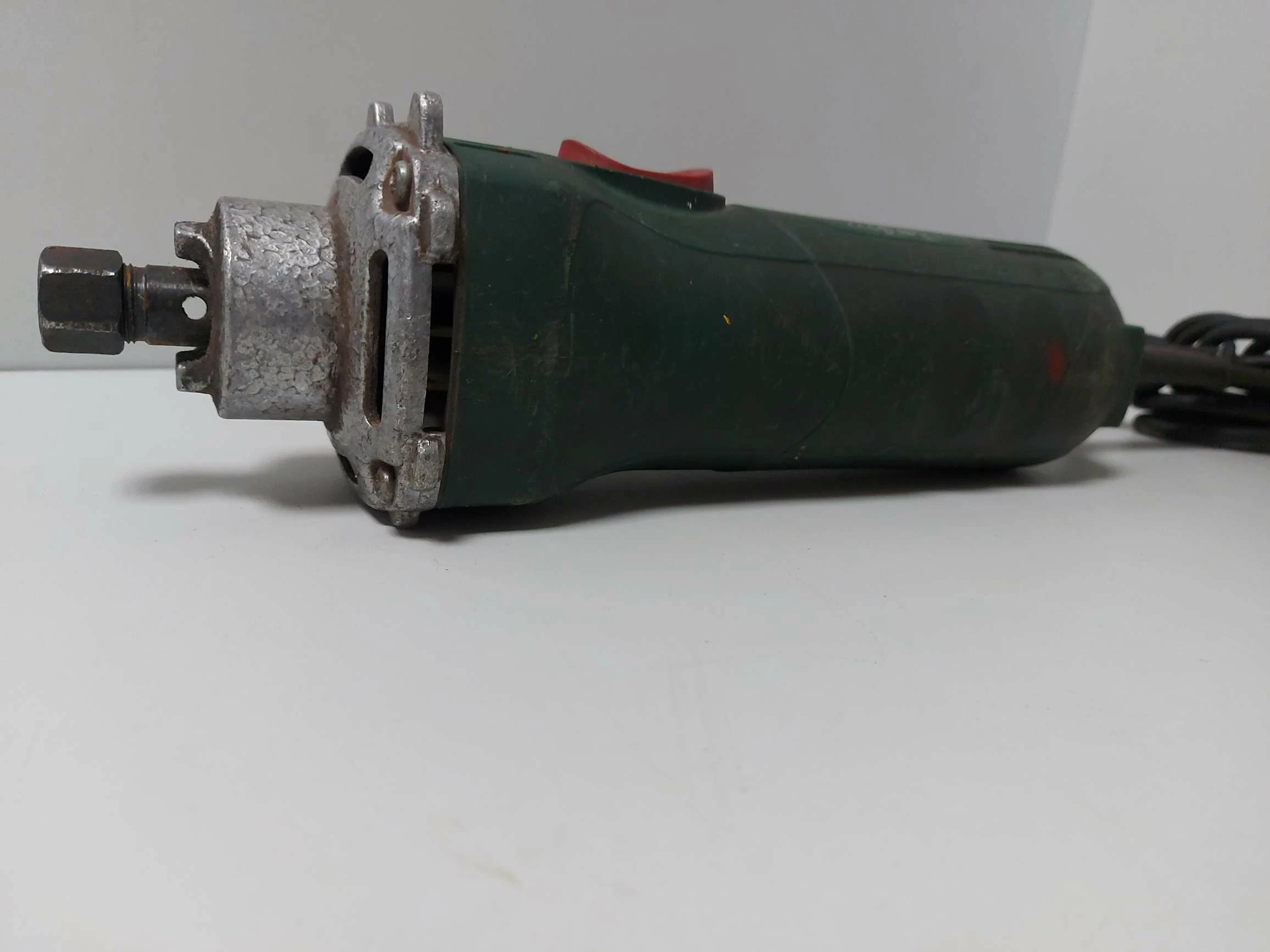 szlifierka-prosta-dwt-gs06-27-lv-product-id-e3a6b5b8-0937-4f24-853f-4bc9e166a6af