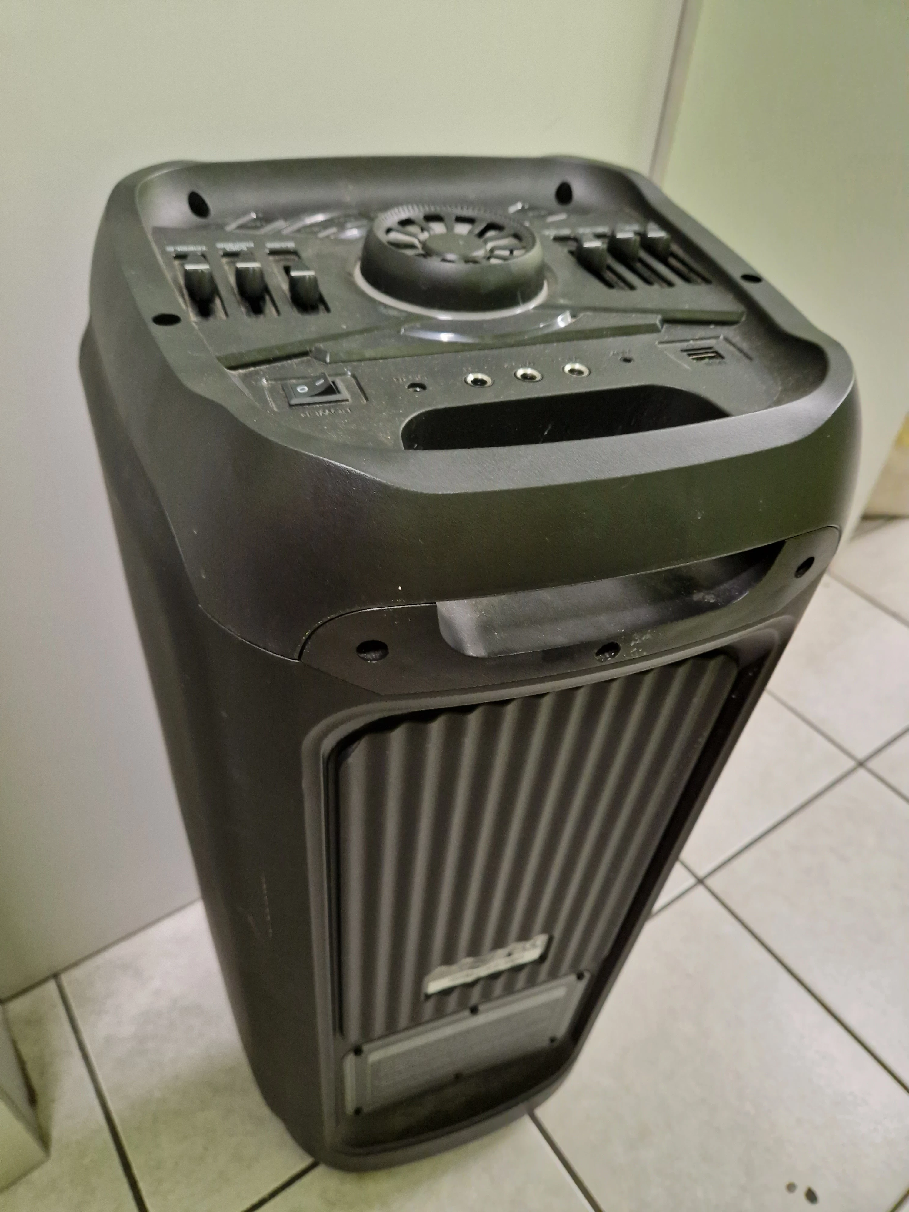 glosnik-manta-spk5305-mikrofon-funkcje-funkcja-karaoke