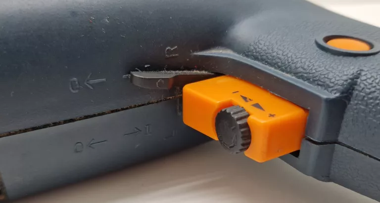 wiertarka-udarowa-heston-53hg501-granatowa-ean-gtin-5902062535023