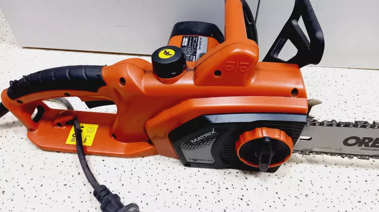 pilarka-elektryczna-matrix-ek-2200-40-stan-uzywany
