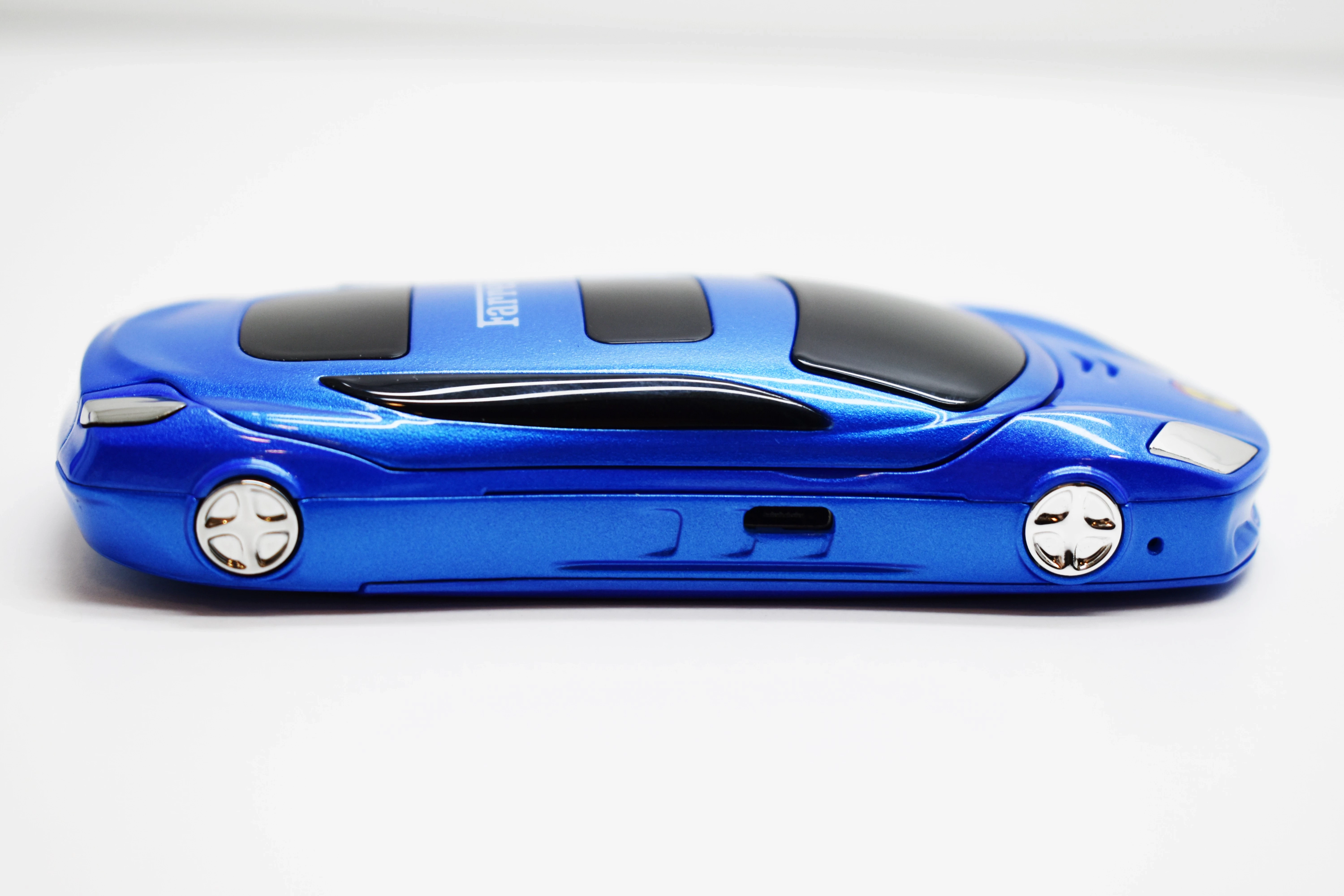 telefon-newmind-ferrari-kolor-niebieski