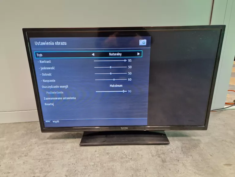 tv-technika-t32hd-278-17-smart-tv-nie