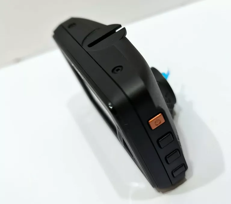 wideorejestrator-mio-mivue-731-komplet-karta-pamieci-w-zestawie-brak