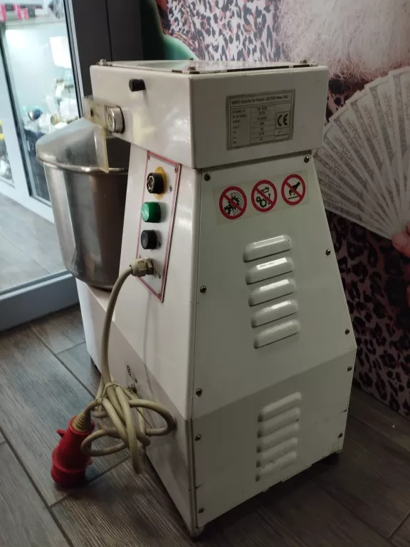 MIKSER SPIRALNY DWUBIEGOWY SP20 20KG