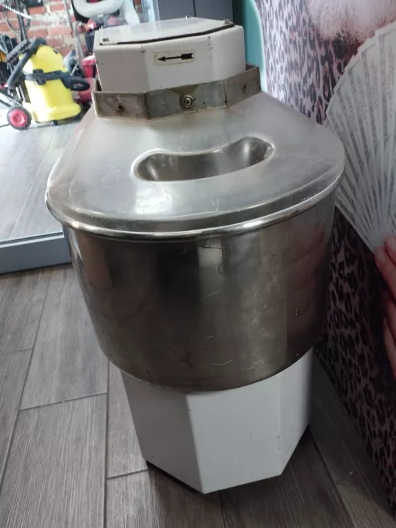 MIKSER SPIRALNY DWUBIEGOWY SP20 20KG