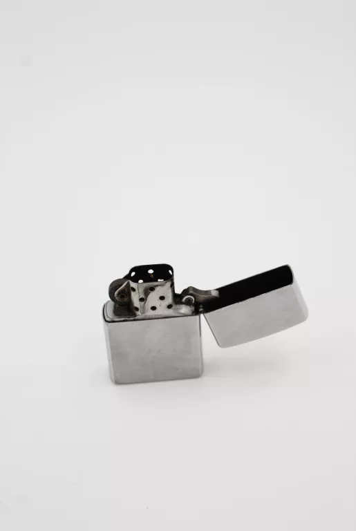 ZAPALNICZKA ZIPPO