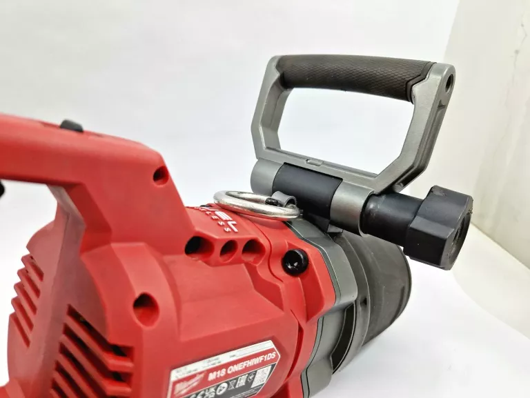 klucz-udarowy-akumulatorowy-1-2711-nm-milwaukee-m18-onefhiwf1ds-pojemnosc-akumulatora-12