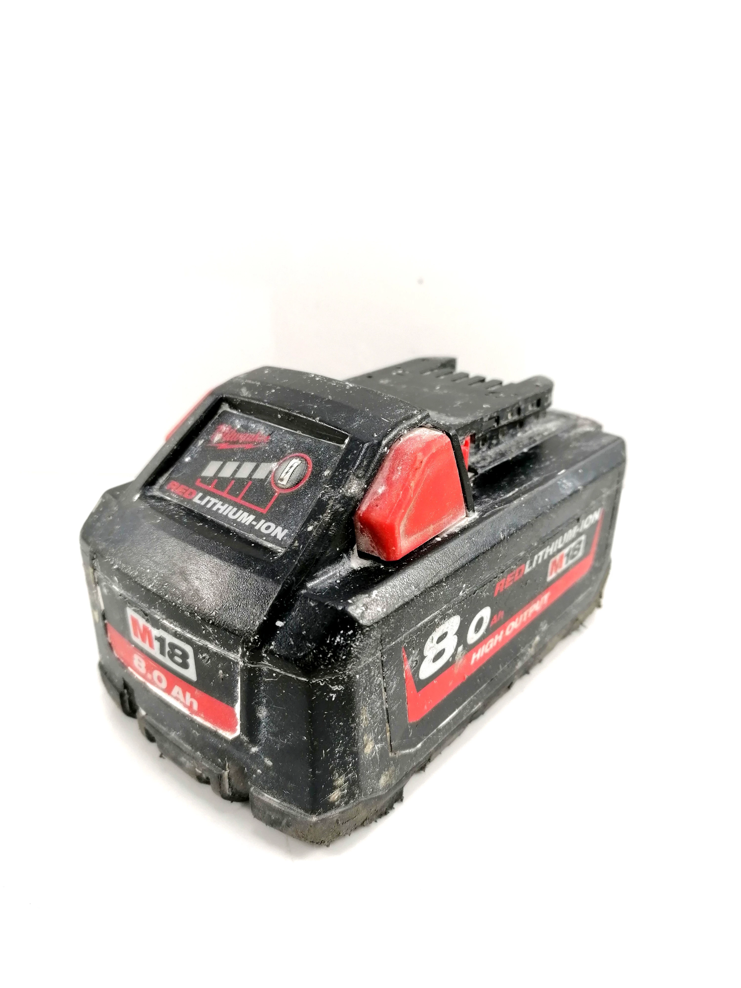 bateria-milwaukee-m18-8ah-stan-uzywany