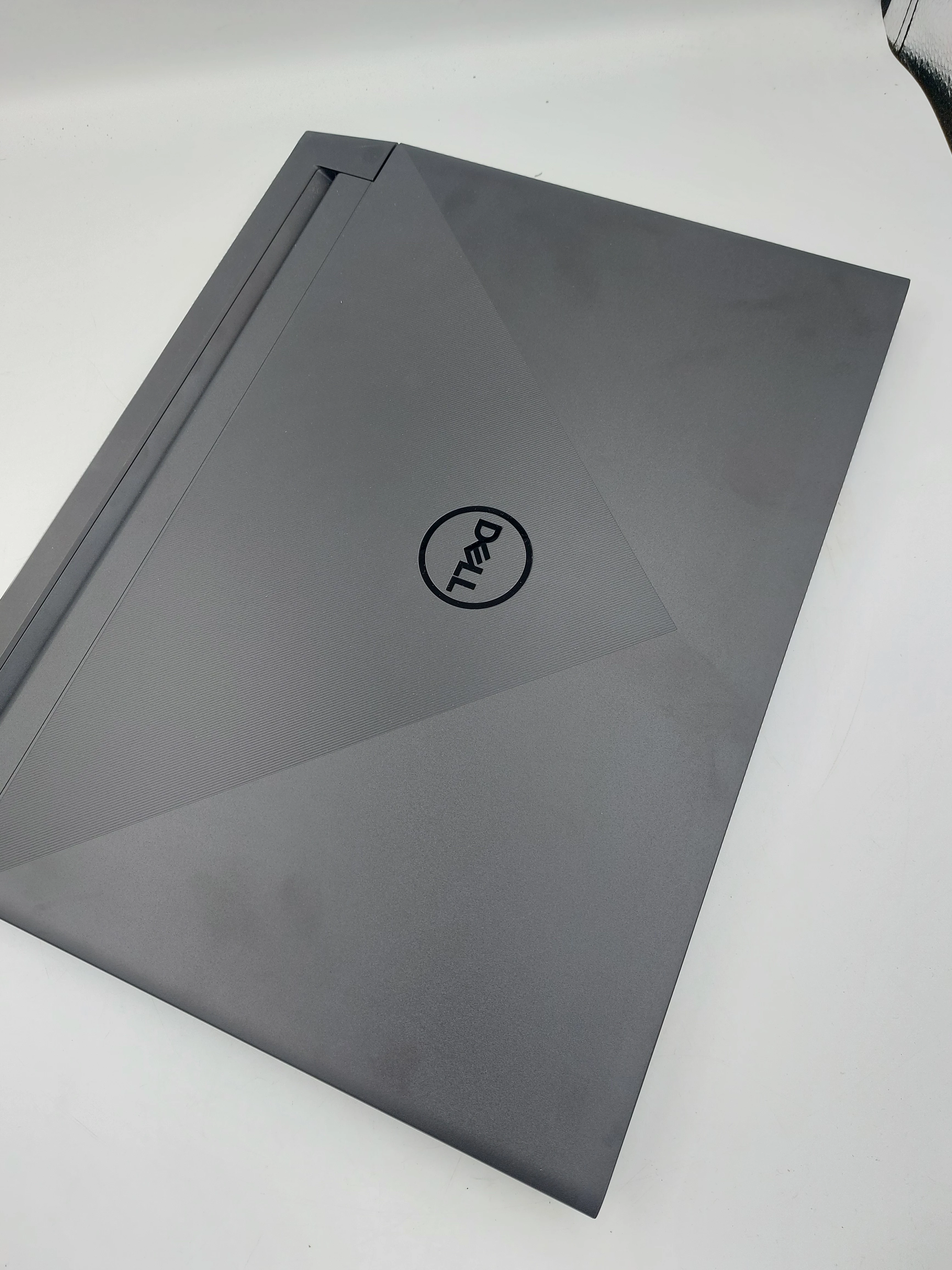 laptop-dell-g15-5511-51216gb-i5-11260h-rtx3050-4g-przekatna-ekranu-156