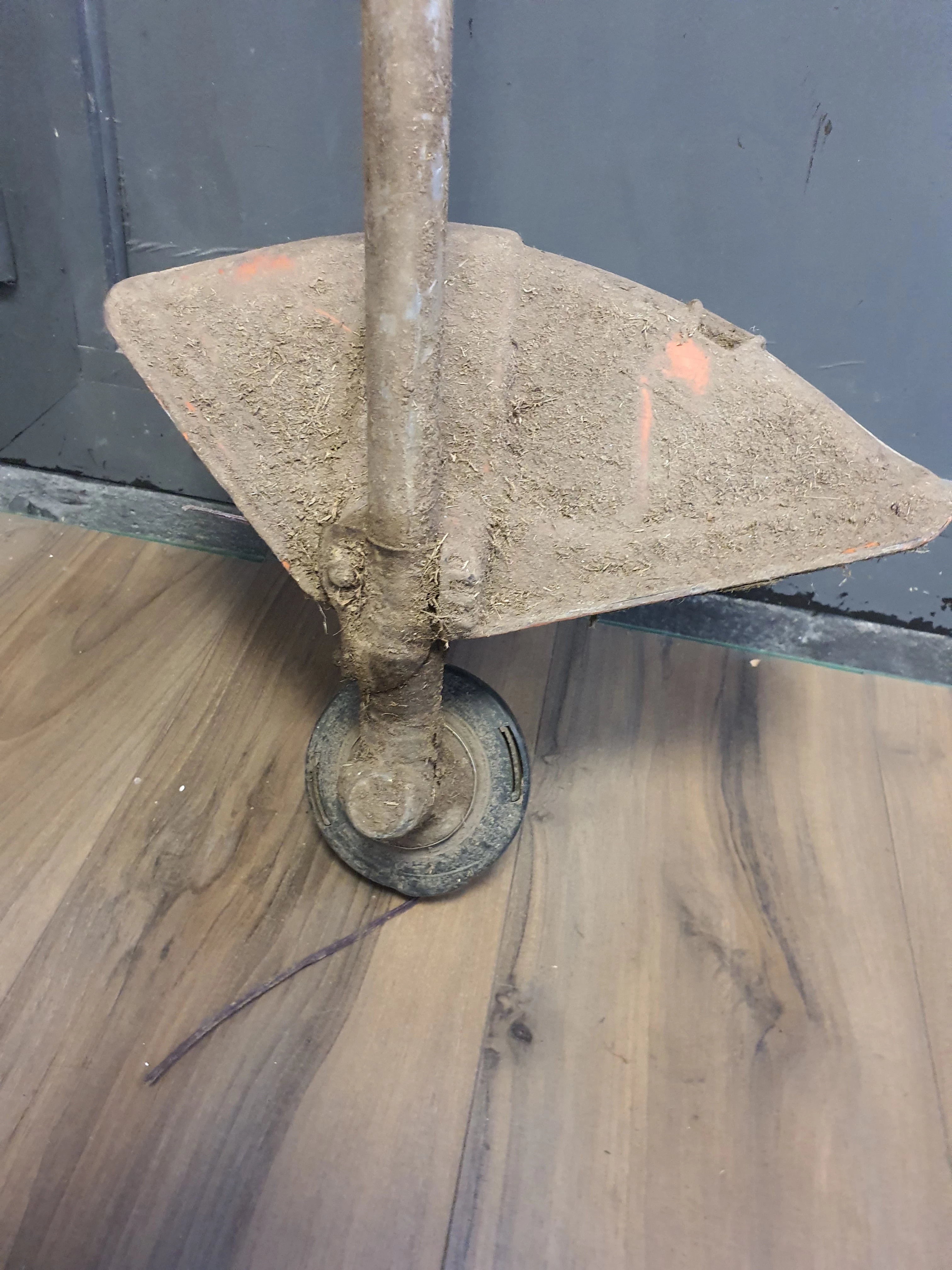 kosa-spalinowa-husqvarna-323r-moc-09-kw-12-km-zasilanie-spalinowe