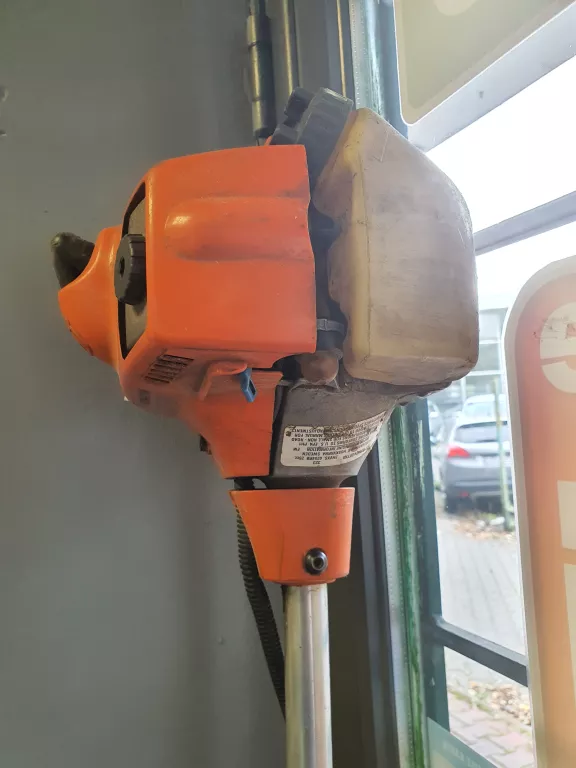 kosa-spalinowa-husqvarna-323r-moc-09-kw-12-km-waga-narzedzia-45