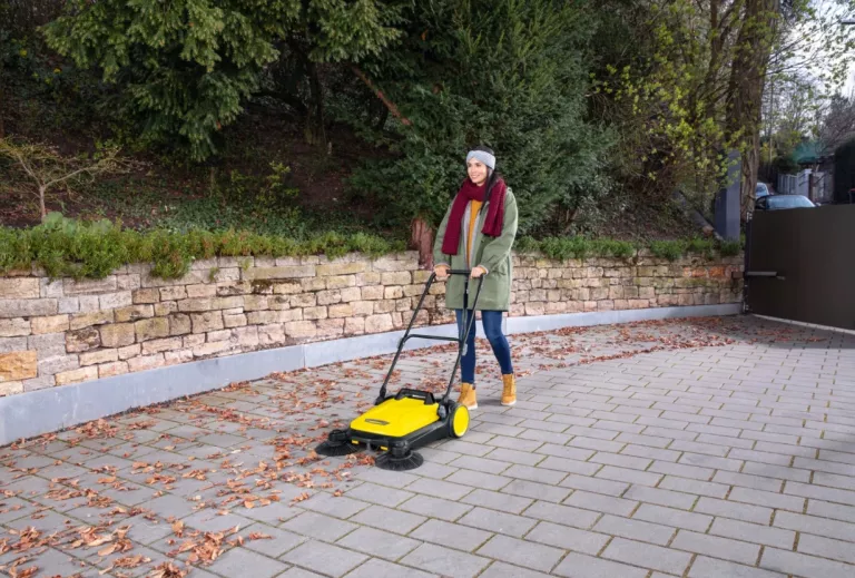 ZAMIATARKA KARCHER S4 TWIN