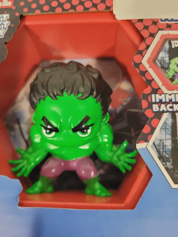 MARVEL POD HULK 4D COLLECTIBLE FIGURE