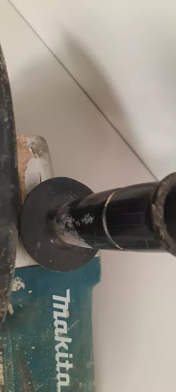 szlifierka-katowa-makita-ga9050r-duza-srednica-tarczy-mm-10-mm