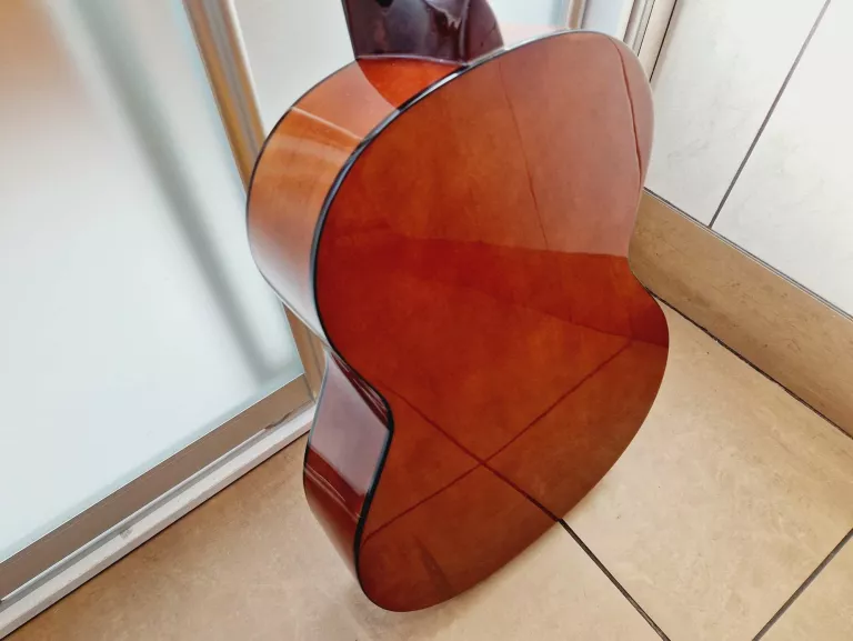 GITARA KLASYCZNA VALENCIA