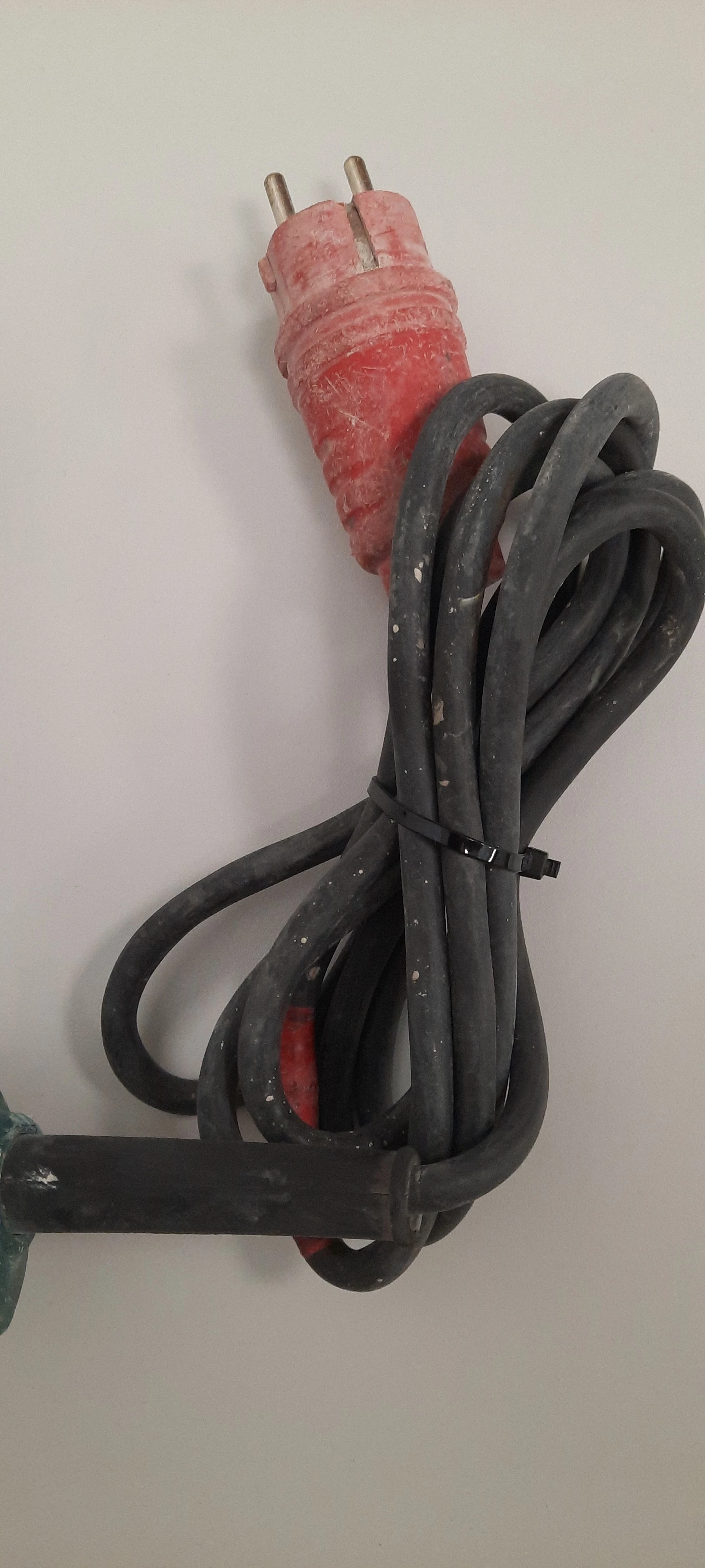 szlifierka-katowa-makita-ga9050r-duza-ean-gtin-4007430268334