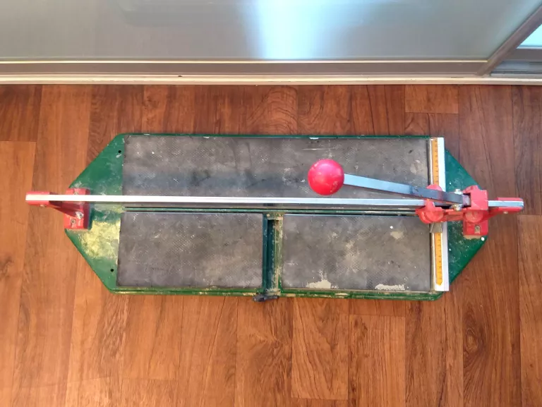 przecinarka-do-plytek-60cm-rodzaj-przyssawka