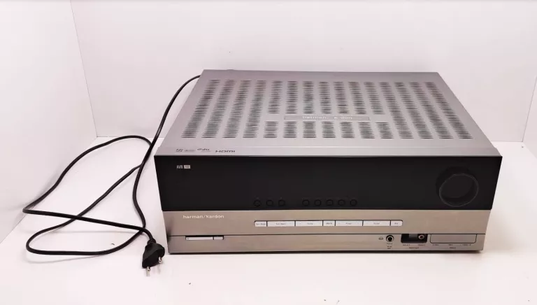 AMPLITUNER HARMAN KARDON AVR 147