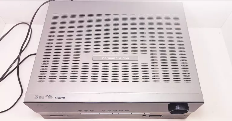 AMPLITUNER HARMAN KARDON AVR 147