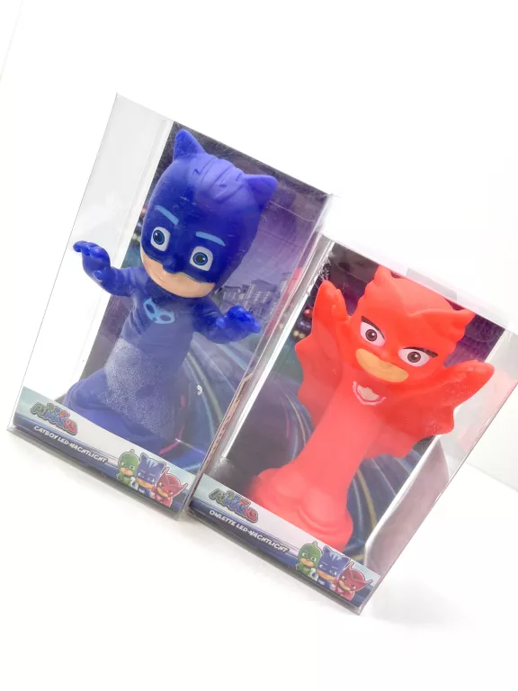 FIGURKA PJMASKS PIDŻAMERSI  ŚWIECĄCA / POWYSTAWOWA