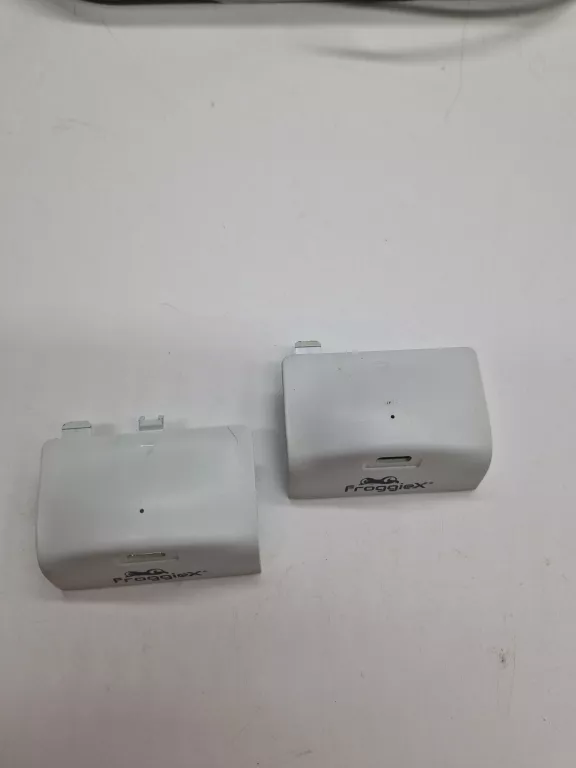 froggiex-podstawka-chlodzaco-ladujaca-fx-xsx-c1-w-xbox-series-s-producent-bez-marki